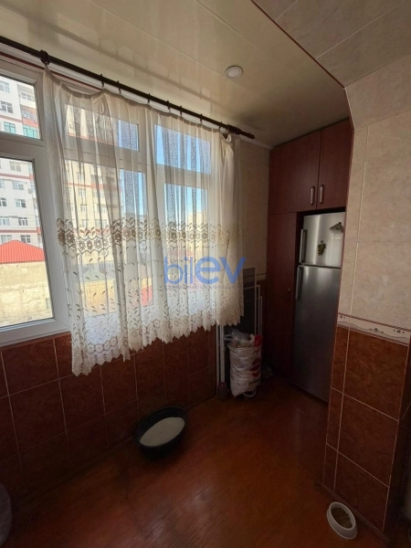 Satış 2 otaqlı Köhnə Tikili bina evi  60m², Bakı