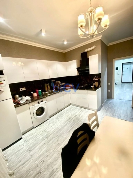 Aylıq Kirayə 2 otaqlı Yeni Tikili bina evi  100m², Bakı