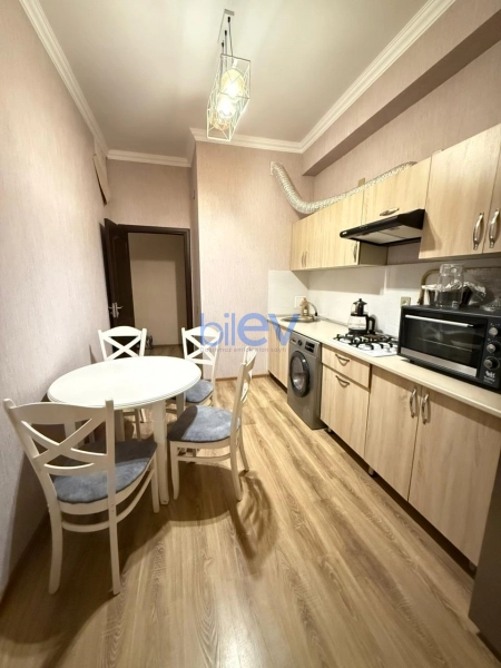 Aylıq Kirayə 2 otaqlı Yeni Tikili bina evi  60m², Bakı