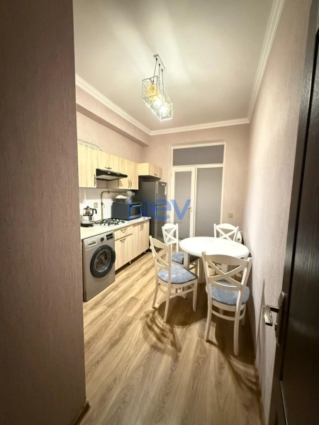 Aylıq Kirayə 2 otaqlı Yeni Tikili bina evi  60m², Bakı