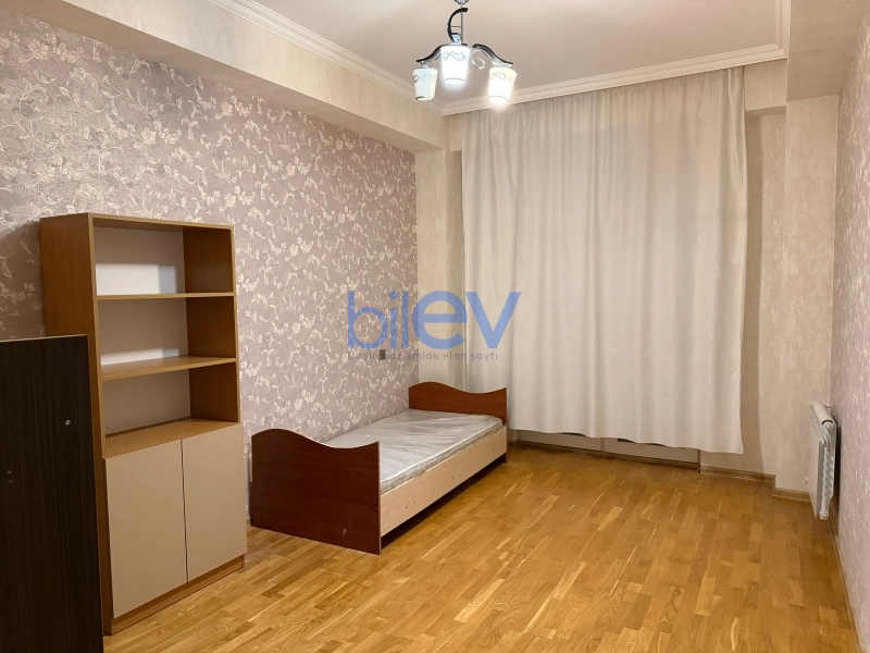 Aylıq Kirayə 3 otaqlı Yeni Tikili bina evi  90m², Bakı