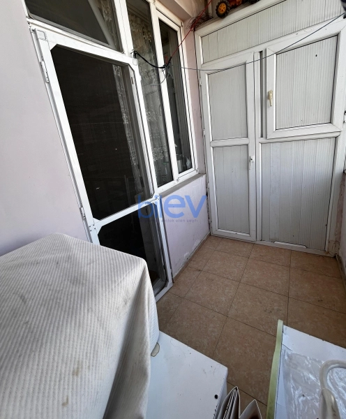 Aylıq Kirayə 2 otaqlı Yeni Tikili bina evi  90m², Bakı