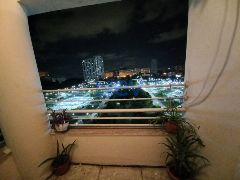 Satış 4 otaqlı Köhnə Tikili bina evi  110m², Bakı