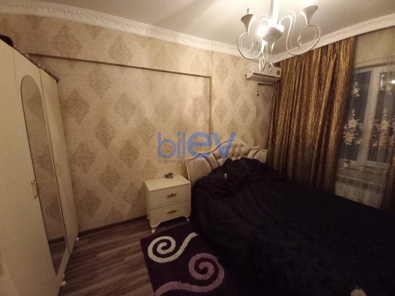 Satış 4 otaqlı Köhnə Tikili bina evi  110m², Bakı