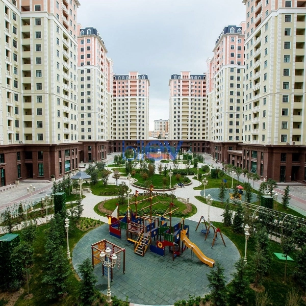 Satış 5 otaqlı Yeni Tikili bina evi  250m², Bakı