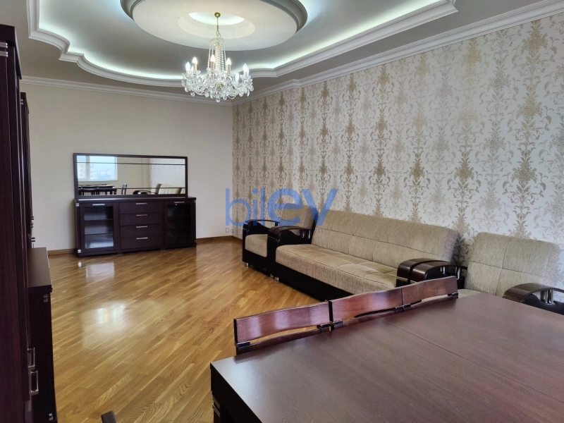 Aylıq Kirayə 3 otaqlı Yeni Tikili bina evi  140m², Bakı