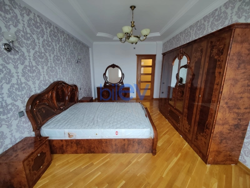 Aylıq Kirayə 3 otaqlı Yeni Tikili bina evi  140m², Bakı