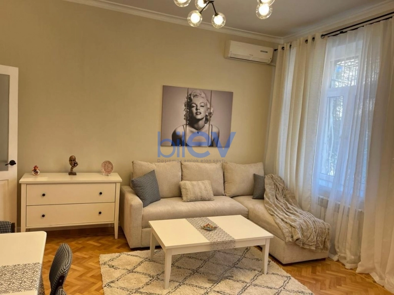 Aylıq Kirayə 2 otaqlı Köhnə Tikili bina evi  60m², Bakı