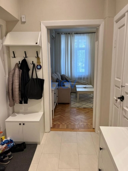 Aylıq Kirayə 2 otaqlı Köhnə Tikili bina evi  60m², Bakı