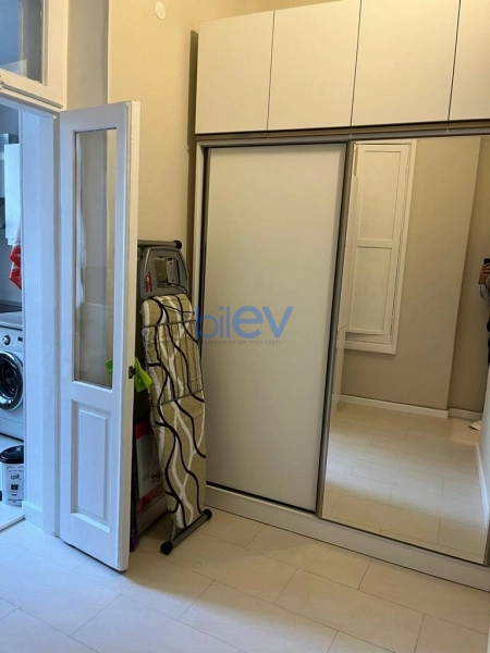 Aylıq Kirayə 2 otaqlı Köhnə Tikili bina evi  60m², Bakı