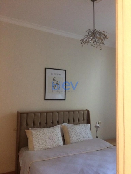 Aylıq Kirayə 2 otaqlı Köhnə Tikili bina evi  60m², Bakı