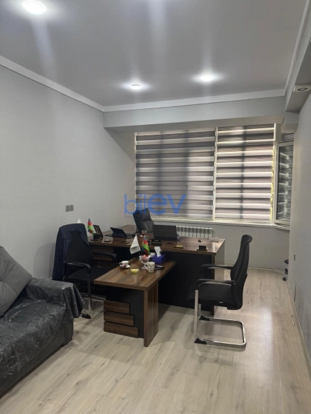 Aylıq Kirayə 5 otaqlı Ofis  160m², Bakı