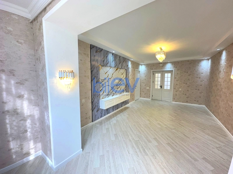 Satış 4 otaqlı Köhnə Tikili bina evi  100m², Bakı