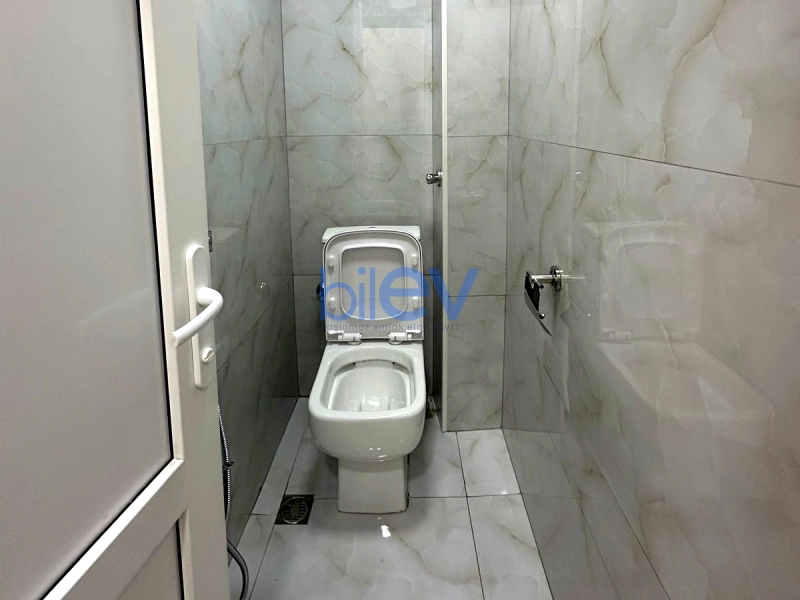 Satış 4 otaqlı Köhnə Tikili bina evi  100m², Bakı