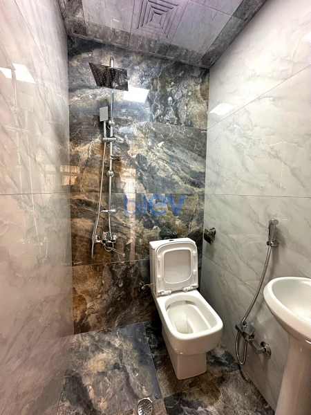 Satış 4 otaqlı Köhnə Tikili bina evi  100m², Bakı