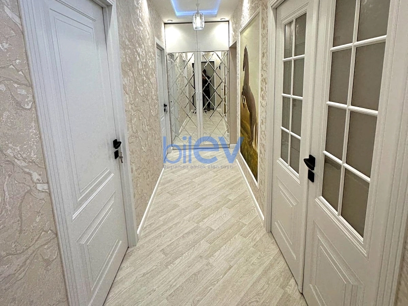 Satış 4 otaqlı Köhnə Tikili bina evi  100m², Bakı