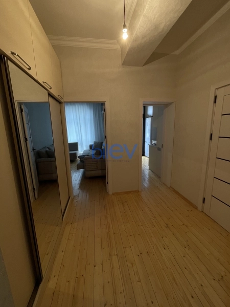 Aylıq Kirayə 1 otaqlı Otaq yoldaşı  100m², Bakı