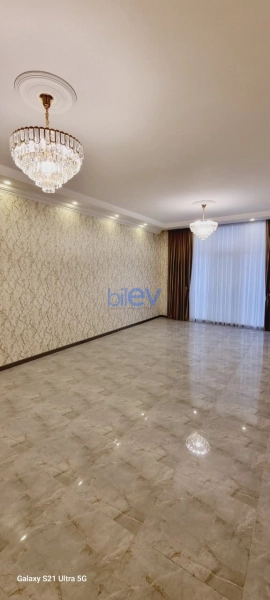 Satış 4 otaqlı Həyət evi  240m², Bakı