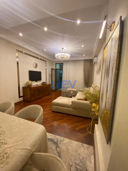 Satış 3 otaqlı Yeni Tikili bina evi  100m², Bakı