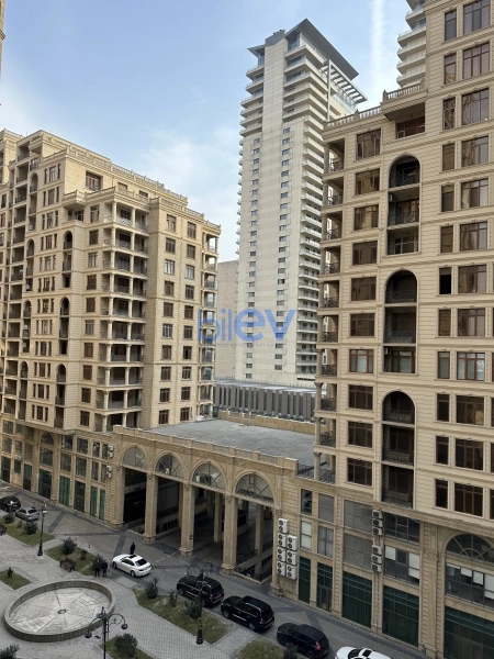 Satış 4 otaqlı Yeni Tikili bina evi  204m², Bakı