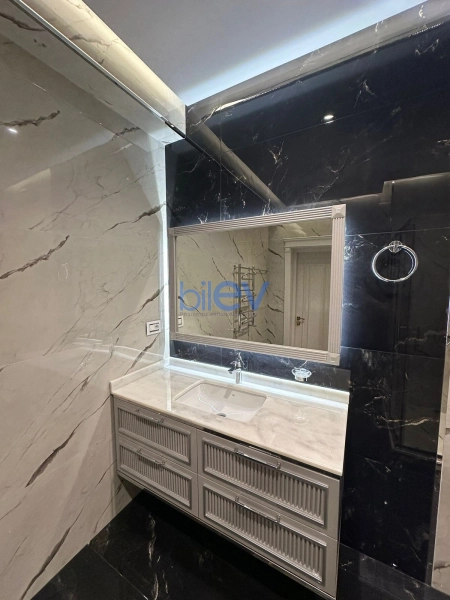 Satış 4 otaqlı Yeni Tikili bina evi  204m², Bakı