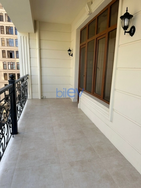 Satış 4 otaqlı Yeni Tikili bina evi  204m², Bakı
