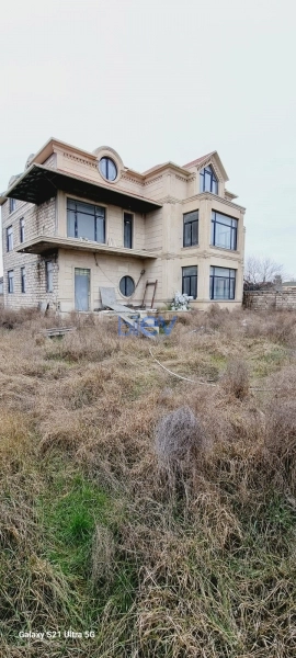 Satış 8 otaqlı Bağ evi  500m², Bakı