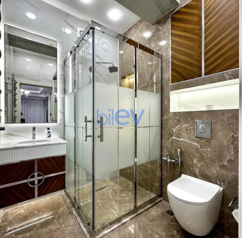 Satış 3 otaqlı Yeni Tikili bina evi  138m², Bakı