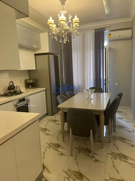 Satış 3 otaqlı Yeni Tikili bina evi  100m², Bakı