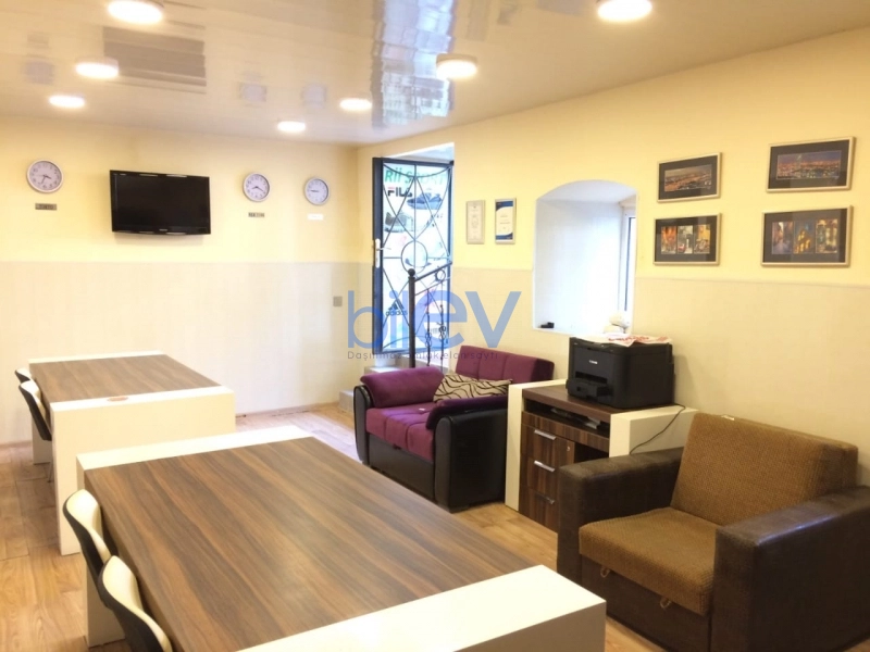 Aylıq Kirayə 1 otaqlı Ofis  50m², Bakı
