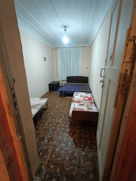 Aylıq Kirayə 3 otaqlı Köhnə Tikili bina evi  75m², Bakı