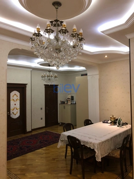 Satış 4 otaqlı Yeni Tikili bina evi  170m², Bakı