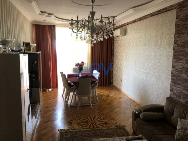 Satış 4 otaqlı Yeni Tikili bina evi  170m², Bakı