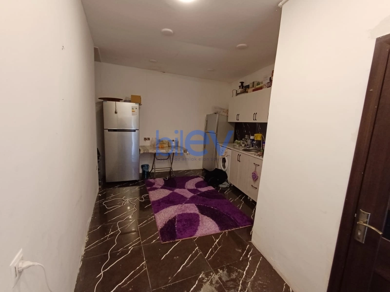Satış 3 otaqlı Köhnə Tikili bina evi  75m², Bakı