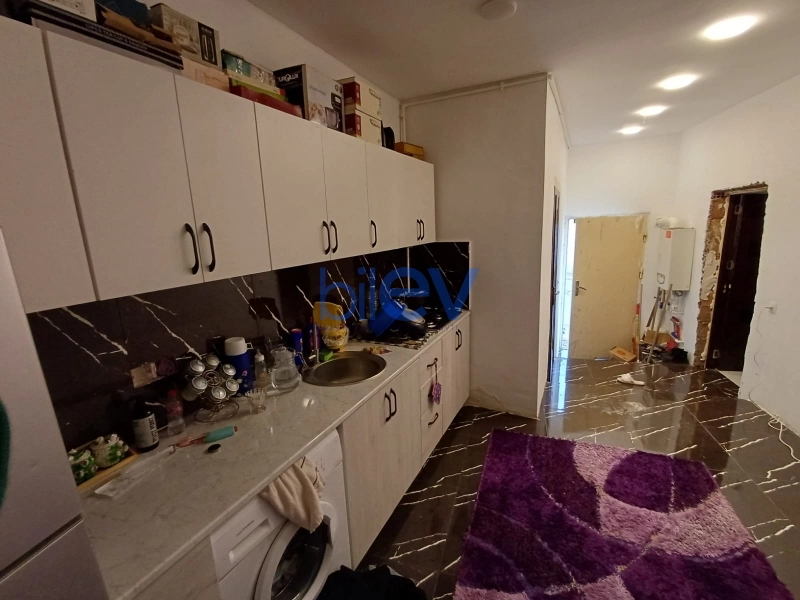 Satış 3 otaqlı Köhnə Tikili bina evi  75m², Bakı