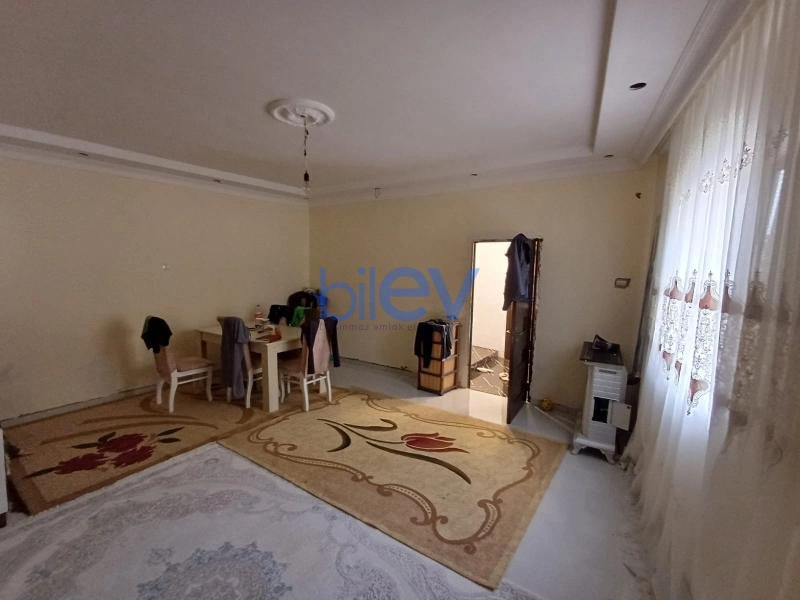 Satış 3 otaqlı Köhnə Tikili bina evi  75m², Bakı