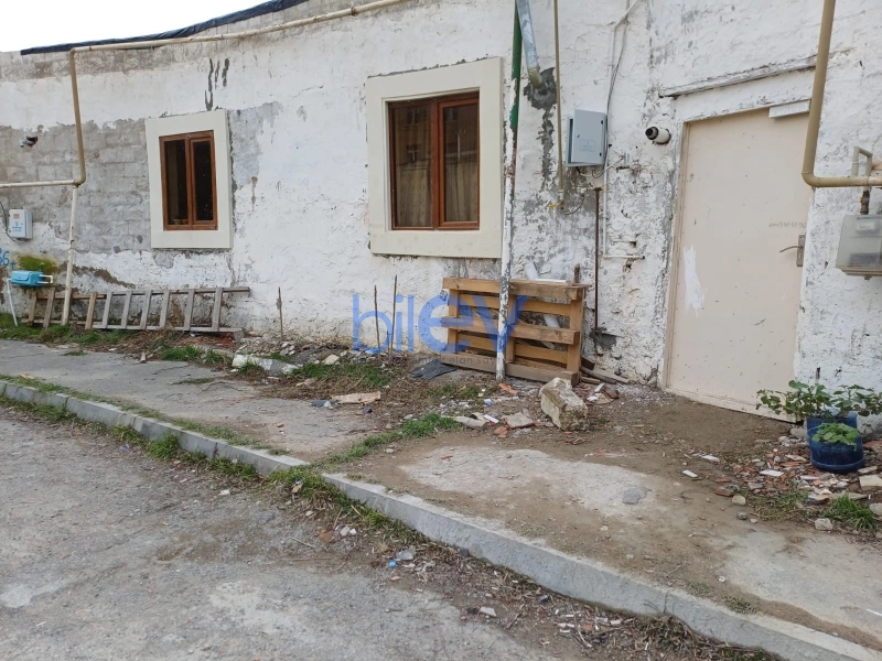 Satış 3 otaqlı Köhnə Tikili bina evi  75m², Bakı