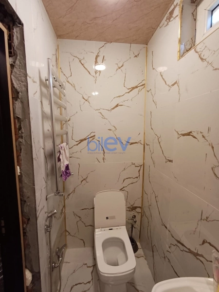 Satış 3 otaqlı Köhnə Tikili bina evi  75m², Bakı