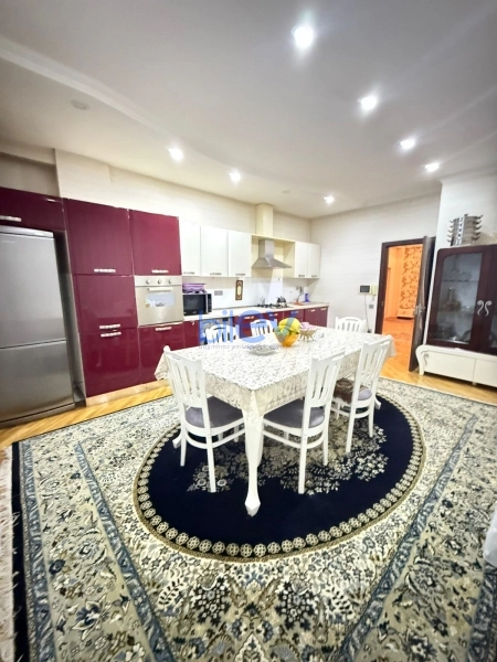 Satış 3 otaqlı Yeni Tikili bina evi  140m², Bakı