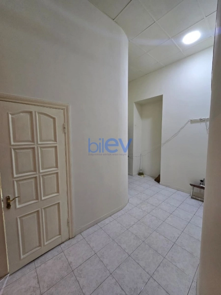 Aylıq Kirayə 3 otaqlı Ofis  100m², Bakı