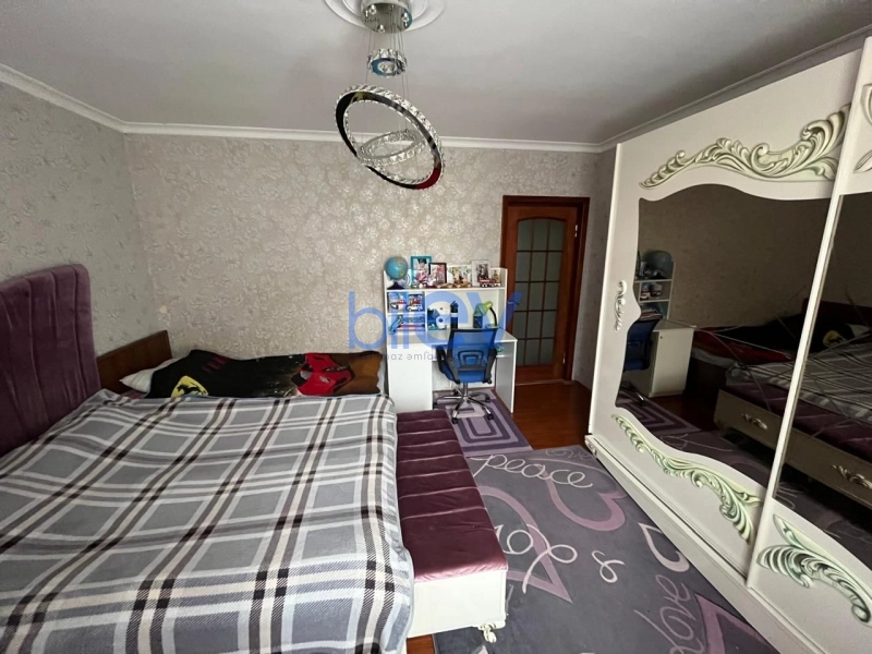 Satış 2 otaqlı Köhnə Tikili bina evi  56m², Bakı