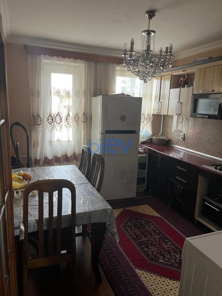 Satış 2 otaqlı Köhnə Tikili bina evi  56m², Bakı