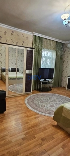 Satış 6 otaqlı Həyət evi  240m², Bakı