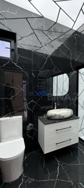 Satış 6 otaqlı Həyət evi  240m², Bakı