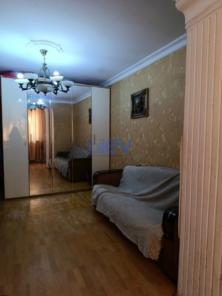 Aylıq Kirayə 3 otaqlı Köhnə Tikili bina evi  60m², Bakı