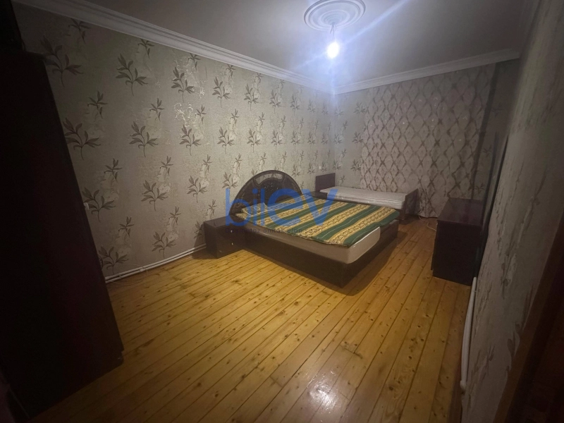 Aylıq Kirayə 2 otaqlı Köhnə Tikili bina evi  75m², Xırdalan