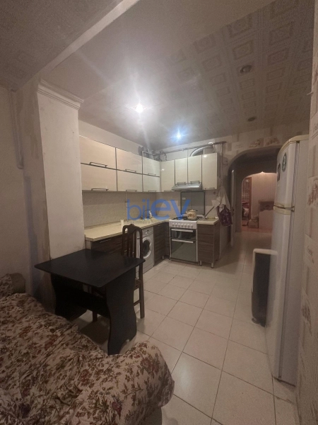 Aylıq Kirayə 2 otaqlı Köhnə Tikili bina evi  75m², Xırdalan