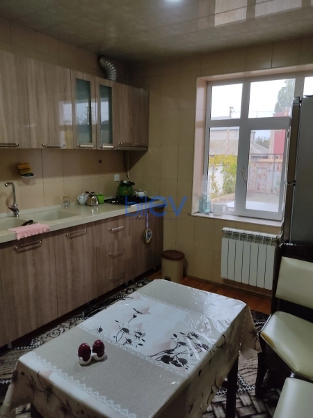 Satış 4 otaqlı Həyət evi  160m², Bakı