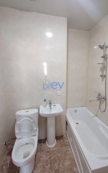 Aylıq Kirayə 4 otaqlı Yeni Tikili bina evi  100m², Bakı