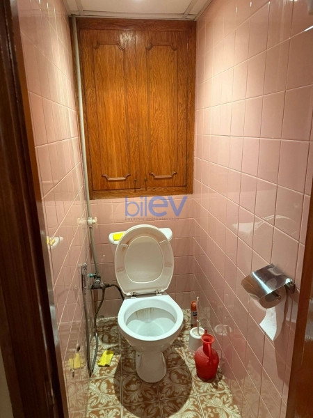 Aylıq Kirayə 3 otaqlı Köhnə Tikili bina evi  75m², Bakı